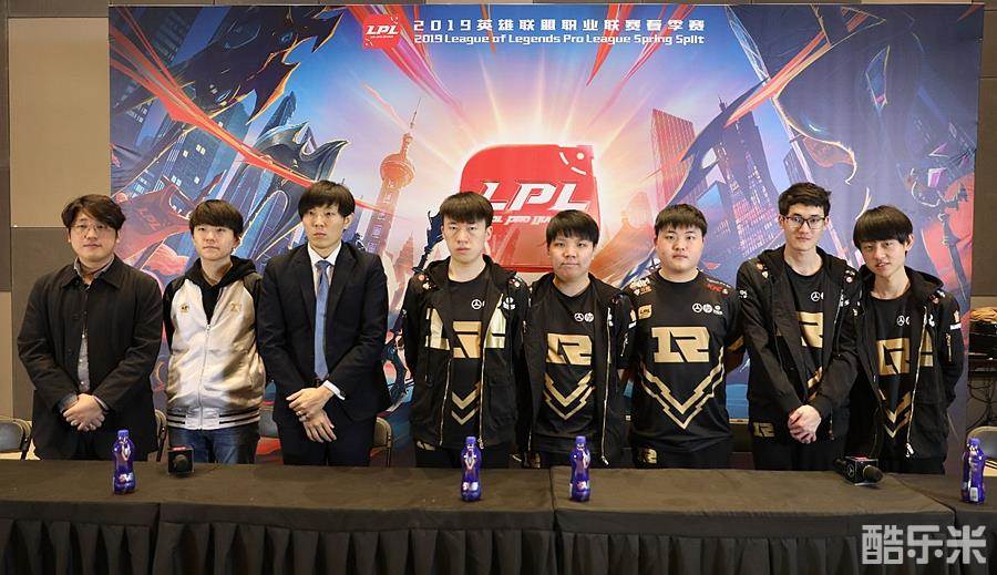 LNG Esports 和 Top Esports 在 LPL Split 2 2025 中获得胜利