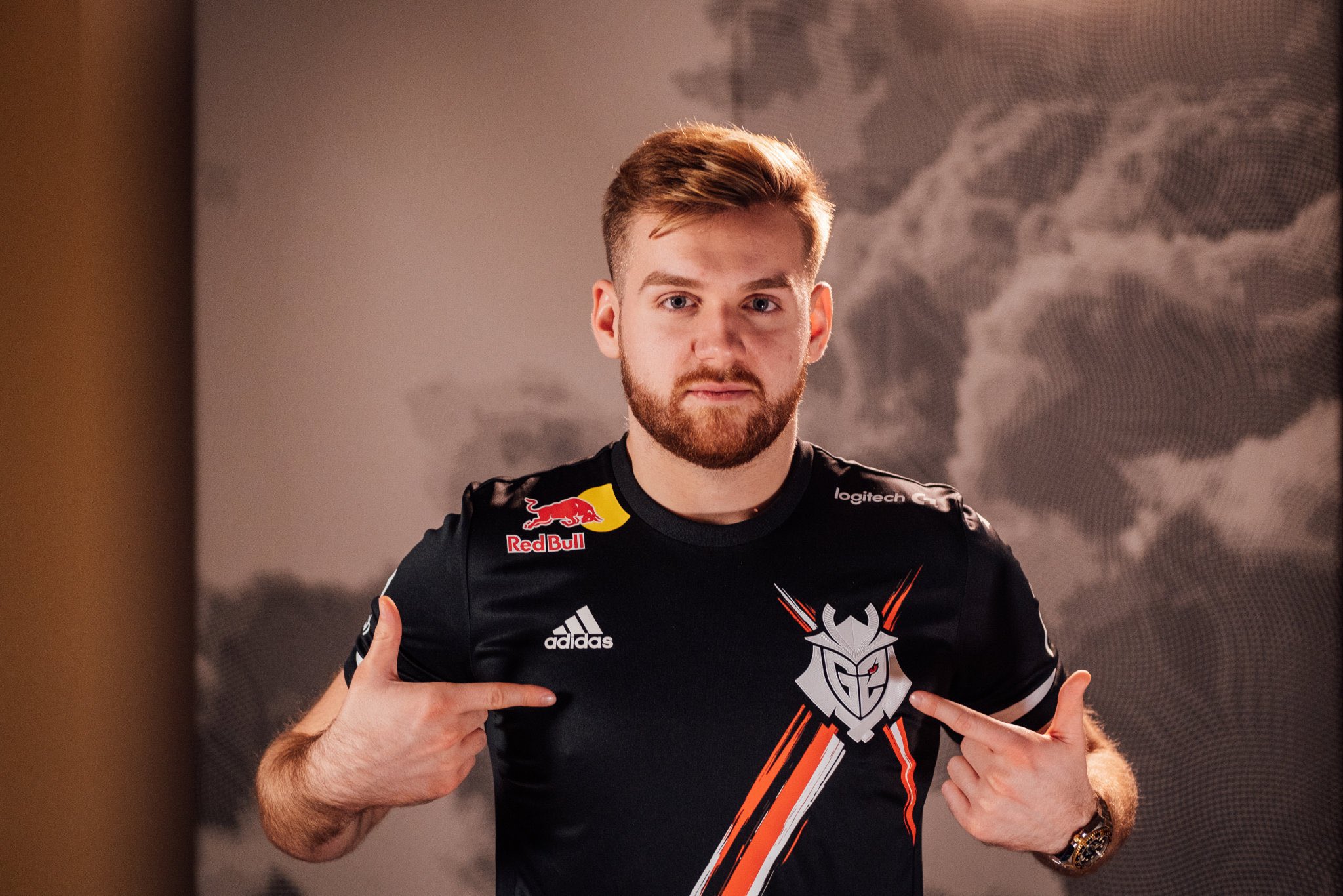 【LCS】TSM官推：下放辅助选手Shenyi至二队 上调Yursan为一队首发辅助