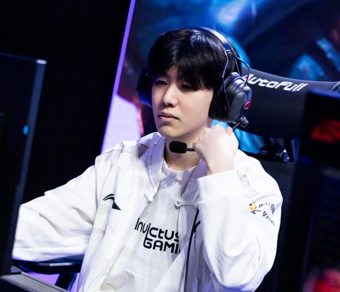 Invictus Gaming 从 LPL Split 2 2025 playoffs 中淘汰 Weibo Gaming